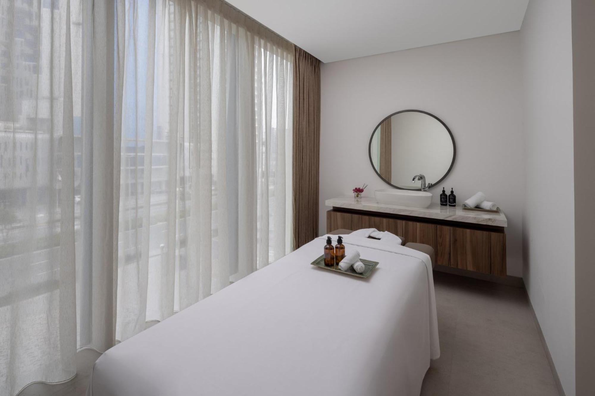 Staybridge Suites Dubai Business Bay By Ihg Exterior foto