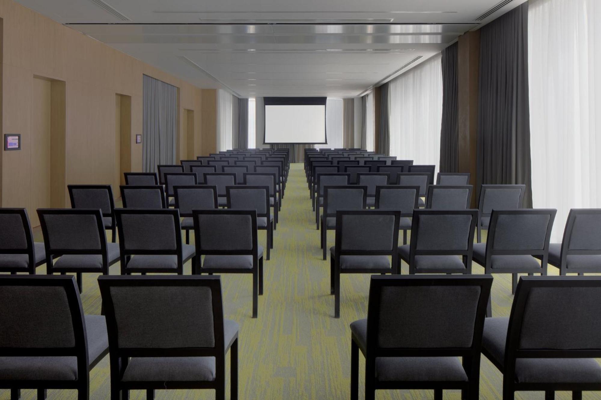 Staybridge Suites Dubai Business Bay By Ihg Exterior foto